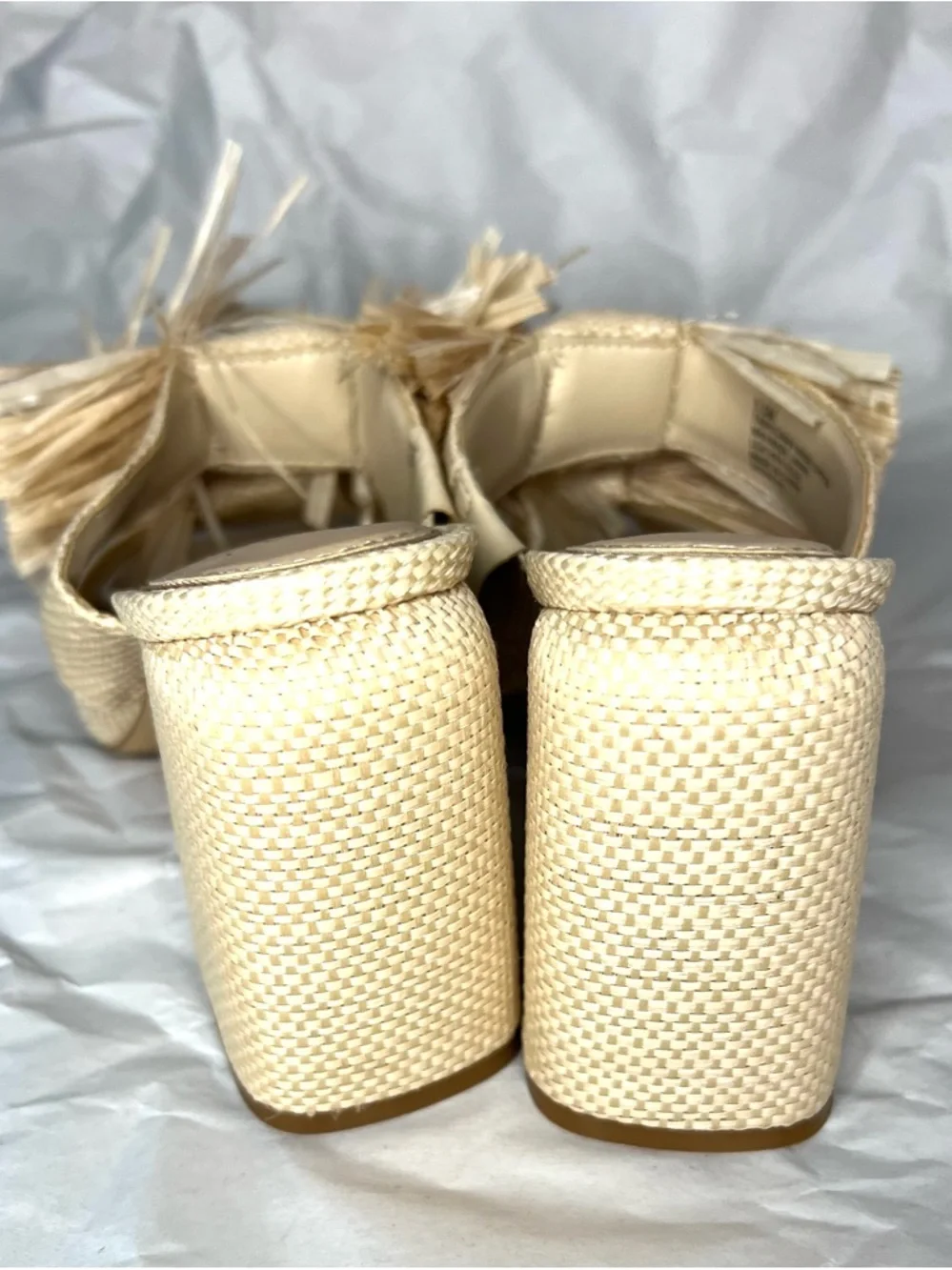 Gianni Bini Maguire Raffia Knotted Fringe Slide Sandals in Tan Size 5.5M (No Box